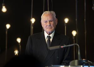 Arturo-Licenziati-membro-onorario-Università-della-Svizzera-Italiana-palco